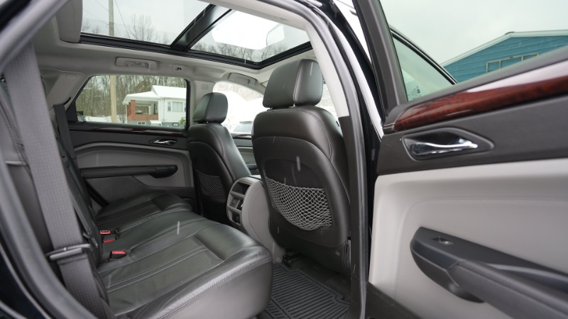 Cadillac SRX Luxury Collection AWD 2011