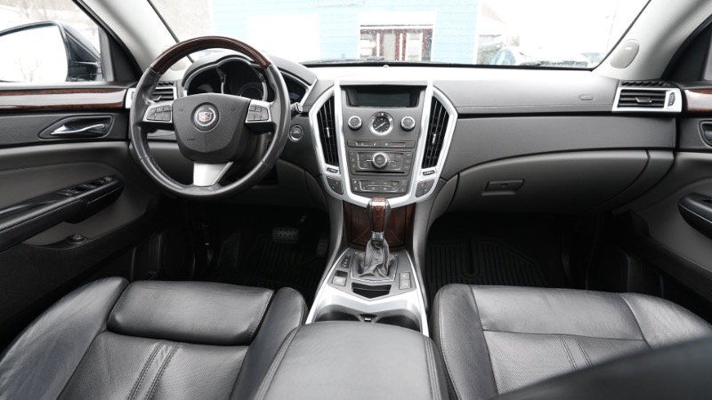 Cadillac SRX Luxury Collection AWD 2011