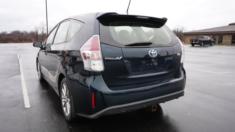 Toyota Prius V Three 2017