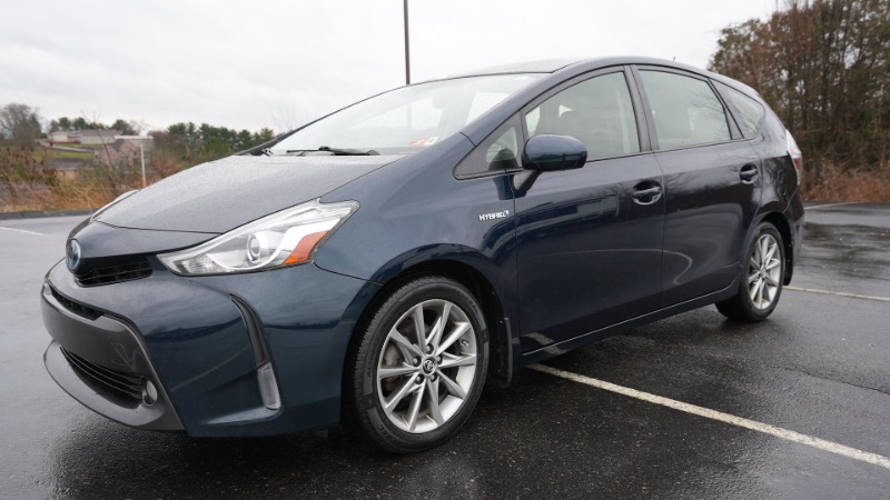 Toyota Prius V Three 2017