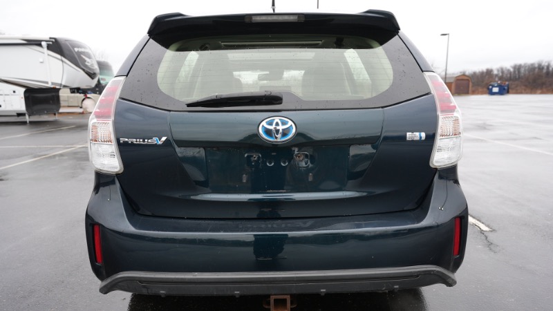 Toyota Prius V Three 2017