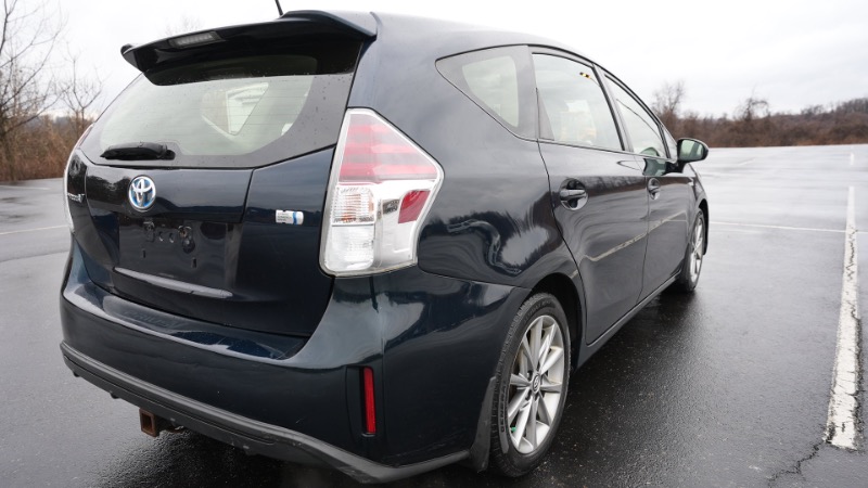 Toyota Prius V Three 2017