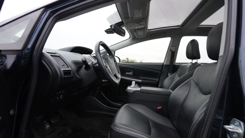 Toyota Prius V Three 2017