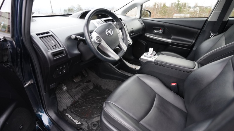 Toyota Prius V Three 2017