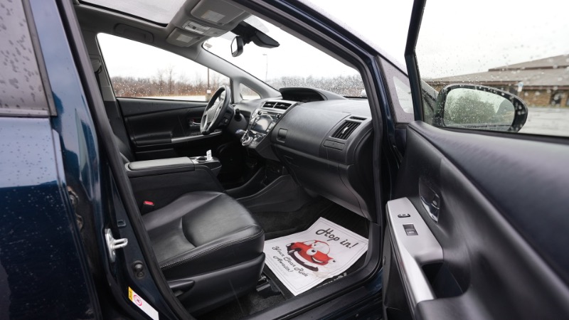 Toyota Prius V Three 2017