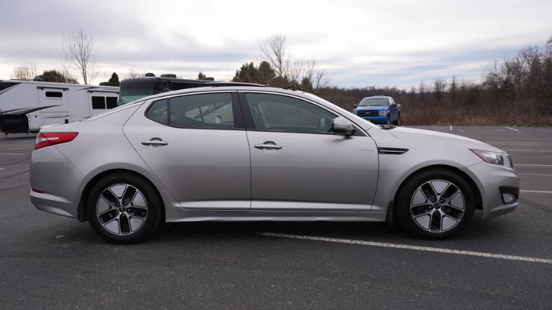 Kia Optima Hybrid LX 2013