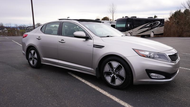 Kia Optima Hybrid LX 2013