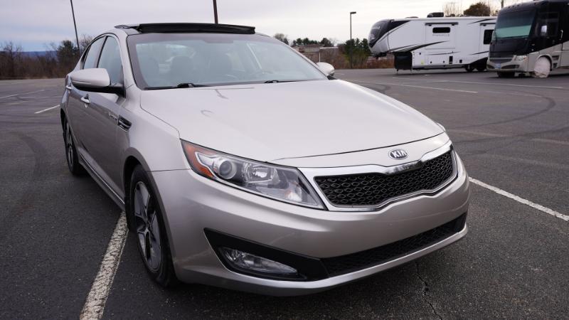 Kia Optima Hybrid LX 2013