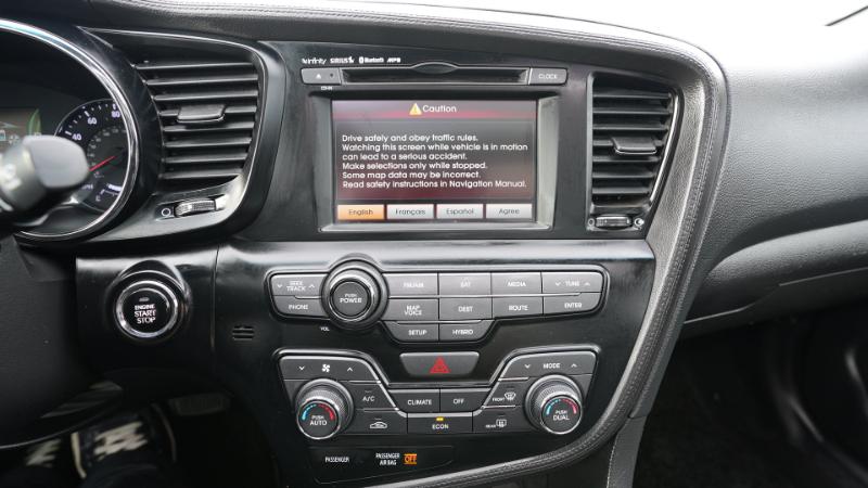 Kia Optima Hybrid LX 2013