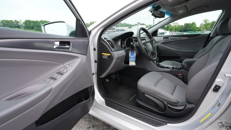 Hyundai Sonata Hybrid Sedan 2015