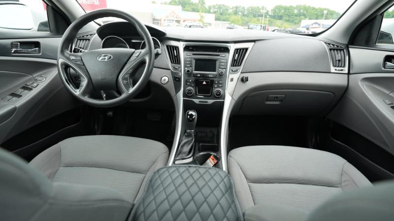 Hyundai Sonata Hybrid Sedan 2015