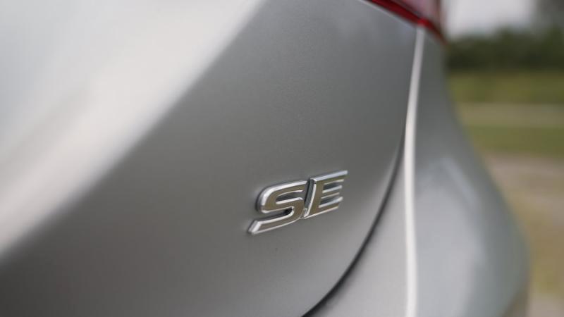 Toyota Camry SE 2021