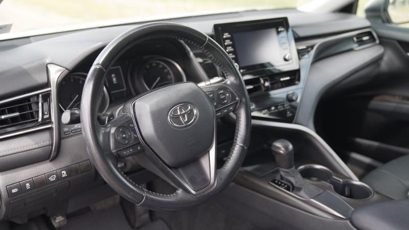 Toyota Camry SE 2021