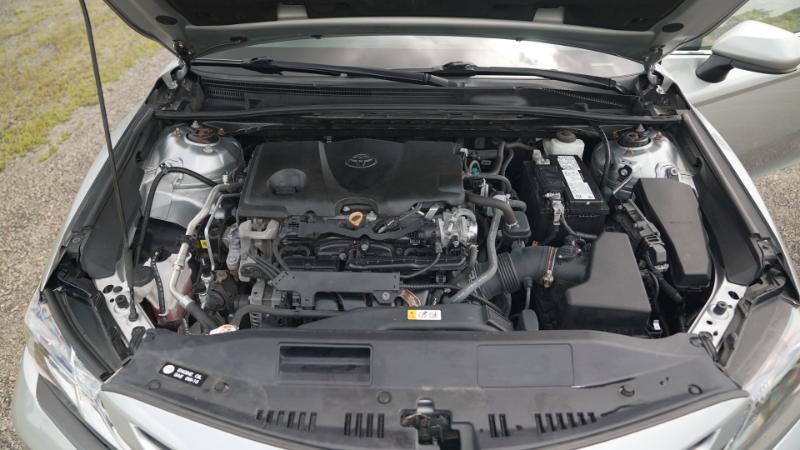 Toyota Camry SE 2021