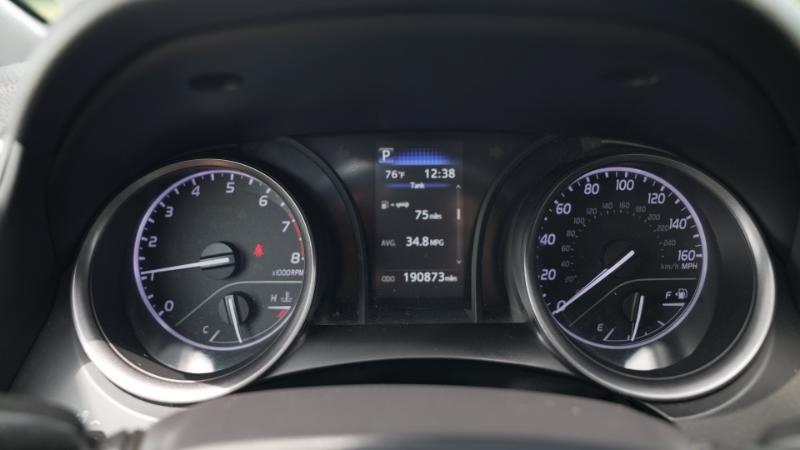 Toyota Camry SE 2021