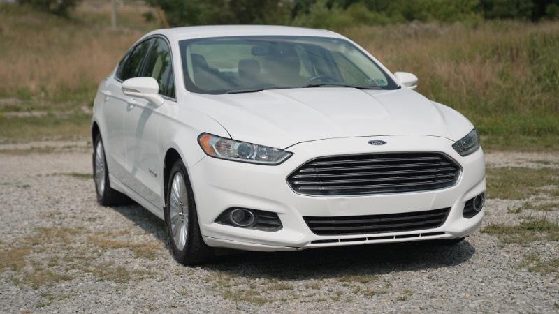 Ford Fusion Hybrid SE 2014