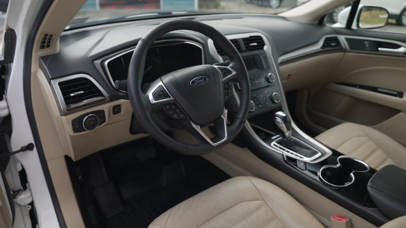 Ford Fusion Hybrid SE 2014