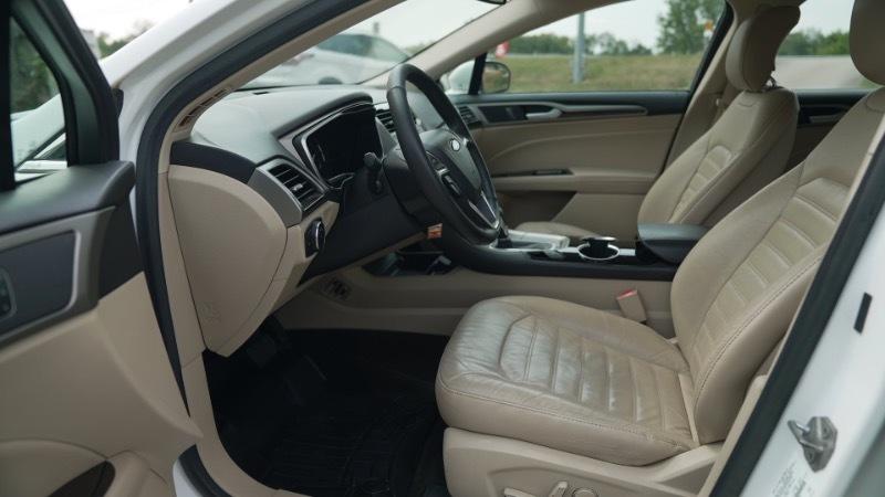 Ford Fusion Hybrid SE 2014