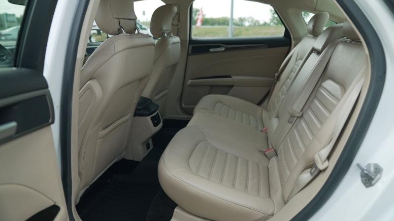 Ford Fusion Hybrid SE 2014