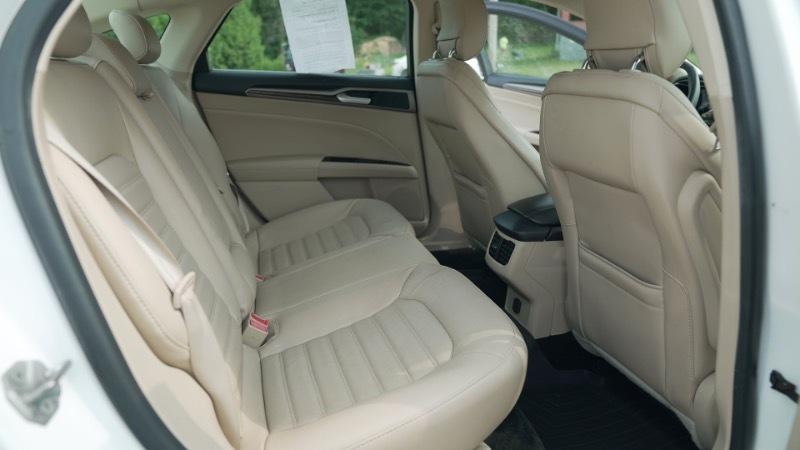 Ford Fusion Hybrid SE 2014