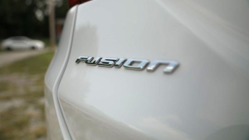 Ford Fusion Hybrid SE 2014