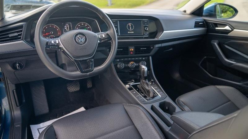 Volkswagen Jetta 1.4T S 8A 2021