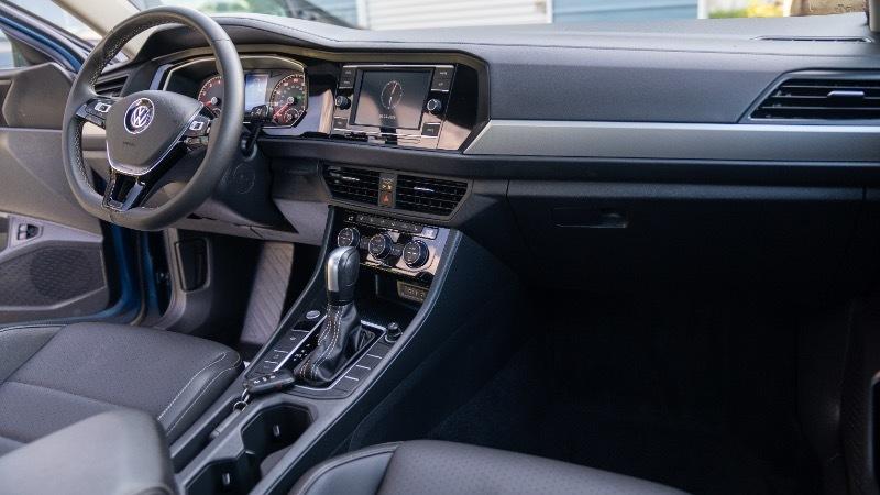 Volkswagen Jetta 1.4T S 8A 2021
