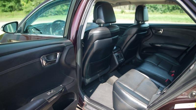 Toyota Avalon Hybrid Limited 2014