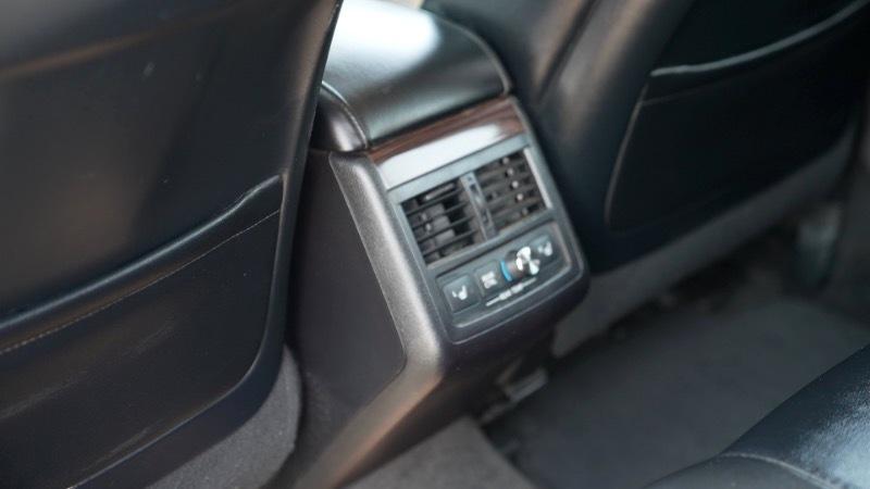 Toyota Avalon Hybrid Limited 2014