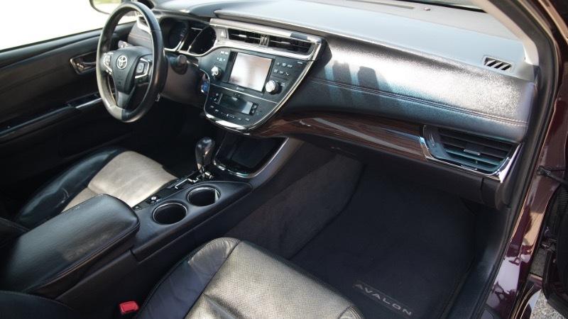 Toyota Avalon Hybrid Limited 2014