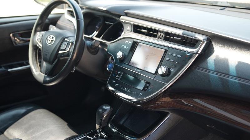 Toyota Avalon Hybrid Limited 2014