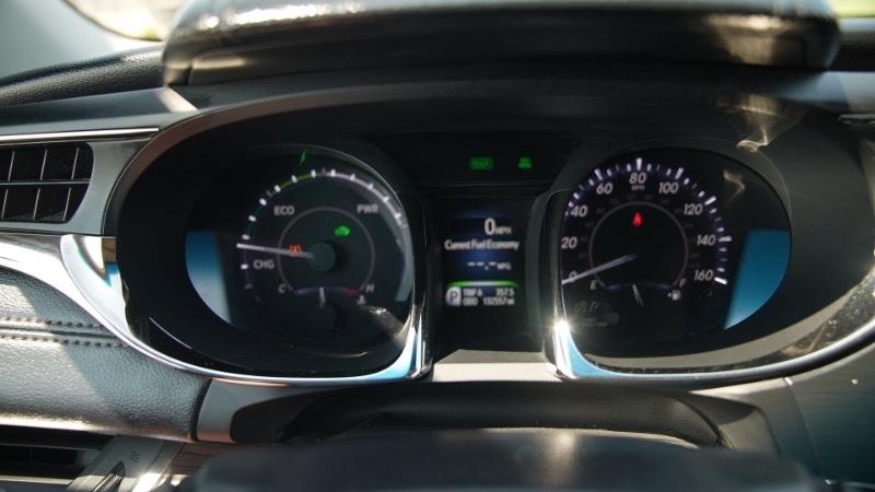 Toyota Avalon Hybrid Limited 2014