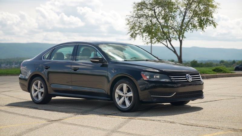 Volkswagen Passat 2.5L SE AT 2012