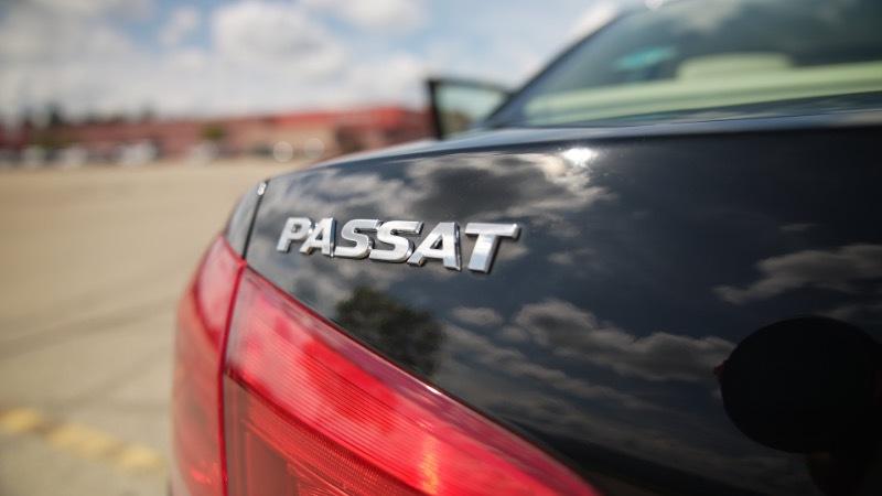 Volkswagen Passat 2.5L SE AT 2012