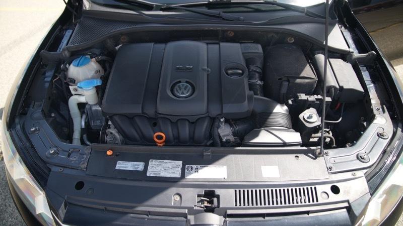 Volkswagen Passat 2.5L SE AT 2012