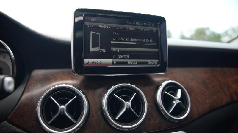 Mercedes-Benz GLA-Class GLA250 4MATIC 2015