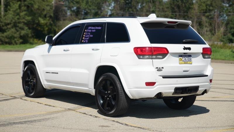 Jeep Grand Cherokee Laredo 4WD 2015