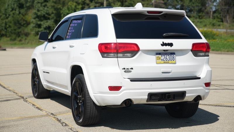 Jeep Grand Cherokee Laredo 4WD 2015