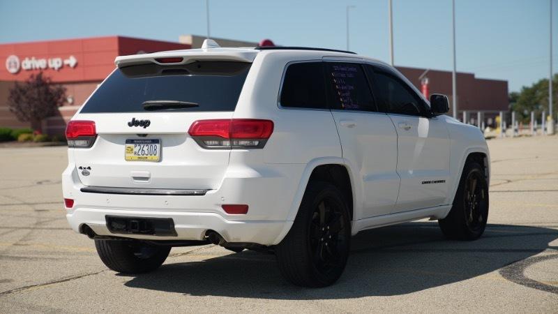 Jeep Grand Cherokee Laredo 4WD 2015