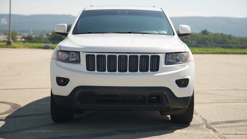 Jeep Grand Cherokee Laredo 4WD 2015