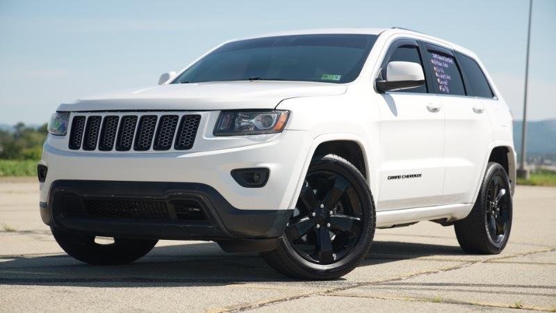Jeep Grand Cherokee Laredo 4WD 2015