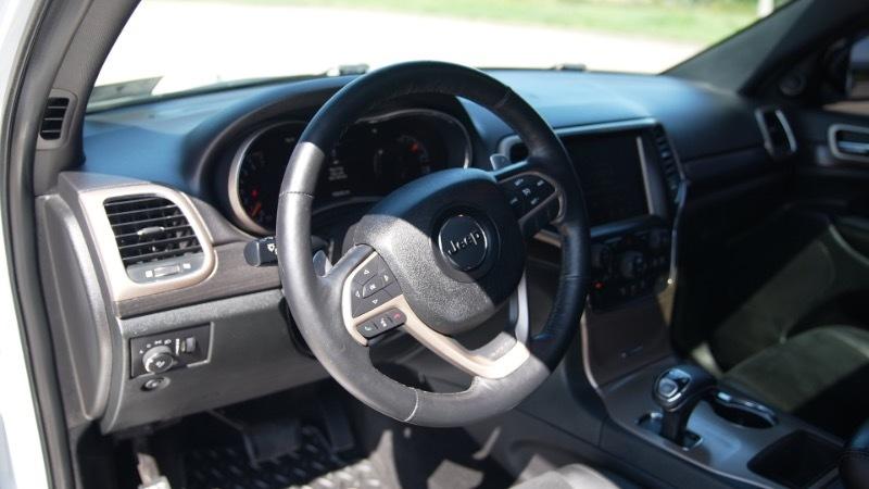 Jeep Grand Cherokee Laredo 4WD 2015