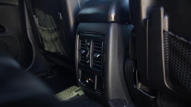 Jeep Grand Cherokee Laredo 4WD 2015
