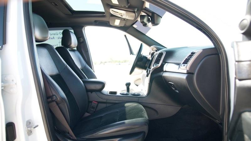 Jeep Grand Cherokee Laredo 4WD 2015