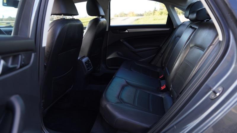 Volkswagen Passat 1.8T SE AT PZEV 2014