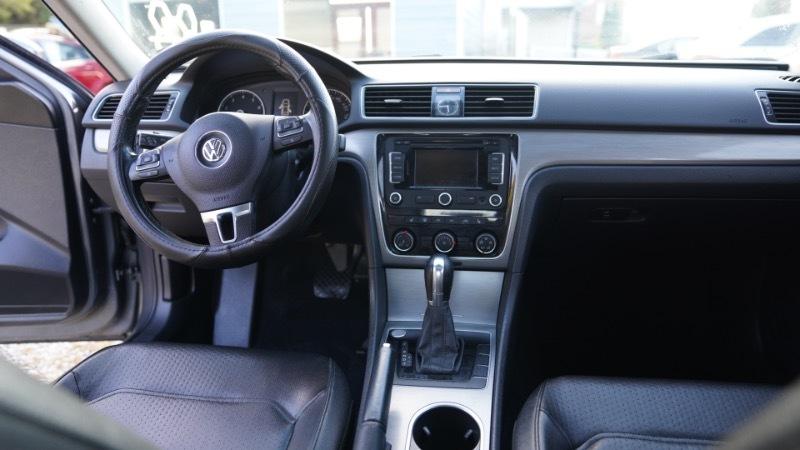 Volkswagen Passat 1.8T SE AT PZEV 2014