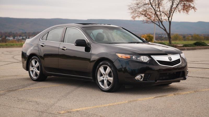 Acura TSX 5-Speed AT with Tech Package 2011