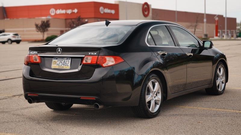 Acura TSX 5-Speed AT with Tech Package 2011
