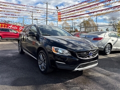 2017 Volvo V60 Cross Country 