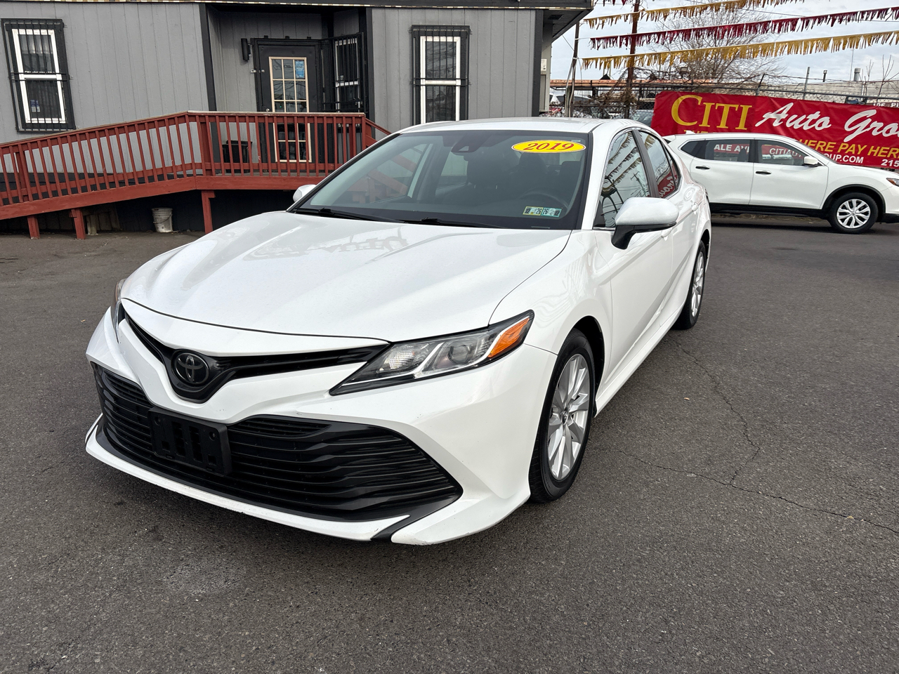 Toyota Camry XLE 2019